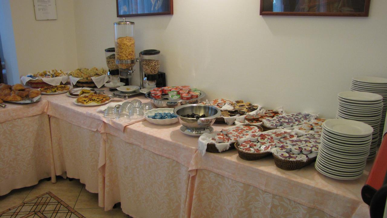 Hotel Caruso Rimini Ngoại thất bức ảnh